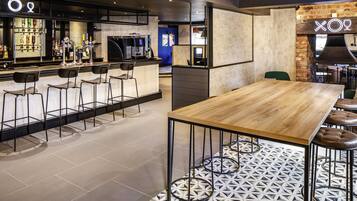 Aamiainen, lounas ja illallinen