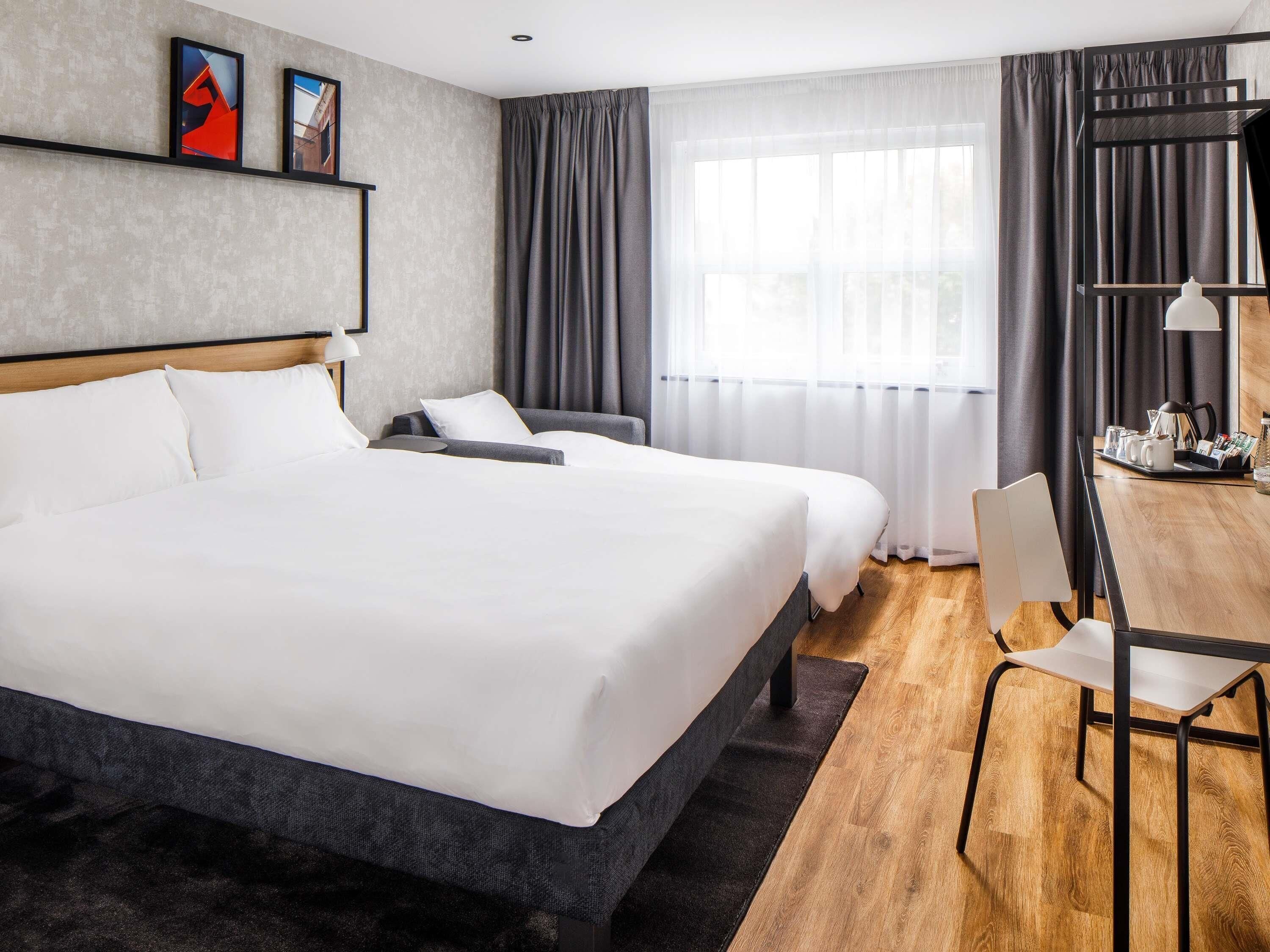 Family Room, 1 Double Bed with Sofa bed | Desk, blackout curtains, free WiFi, bed sheets