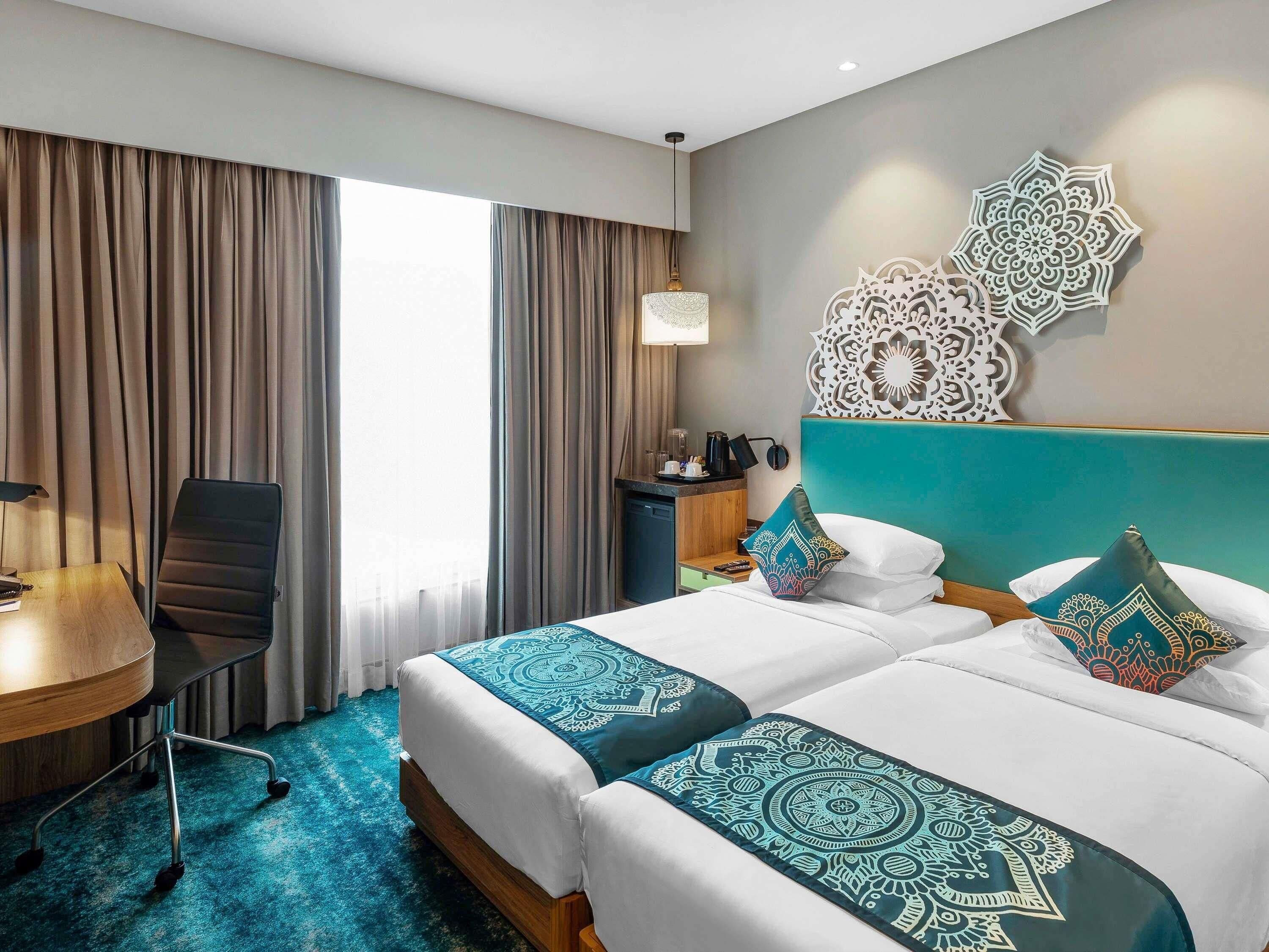 Premium bedding, minibar, in-room safe, desk