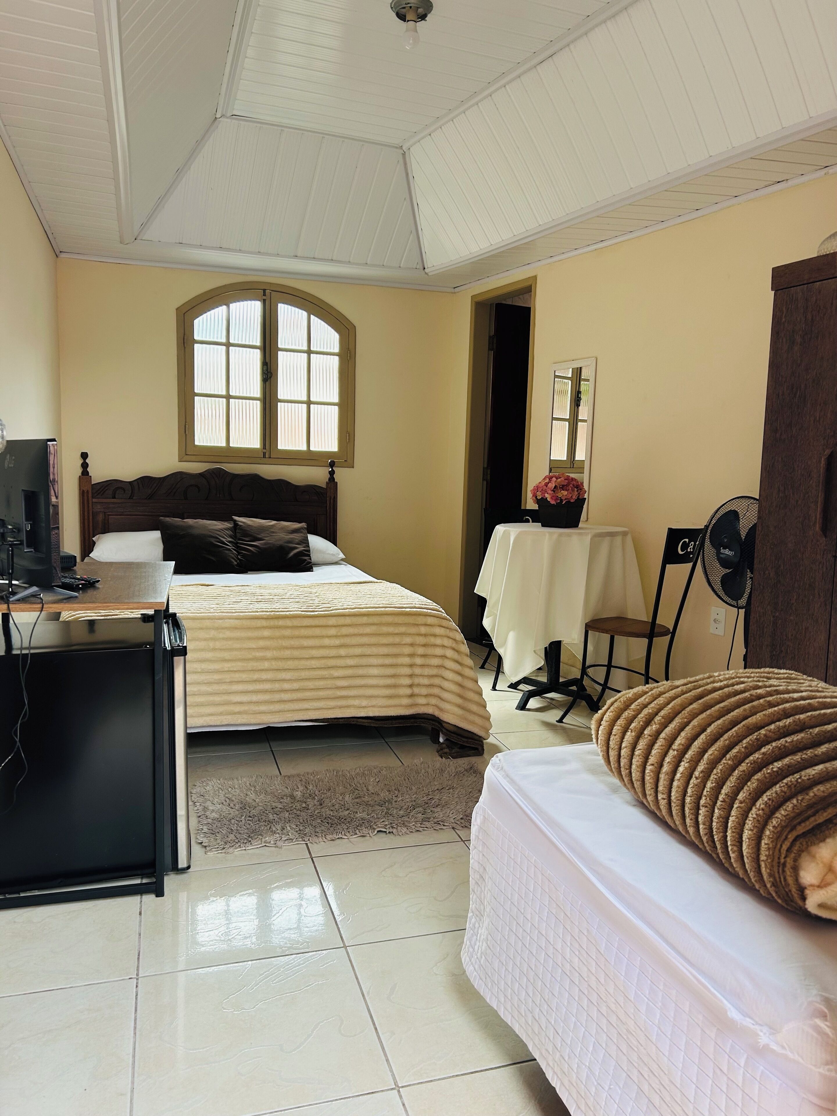 Familiekamer | Verduisterende gordijnen, gratis wifi, beddengoed