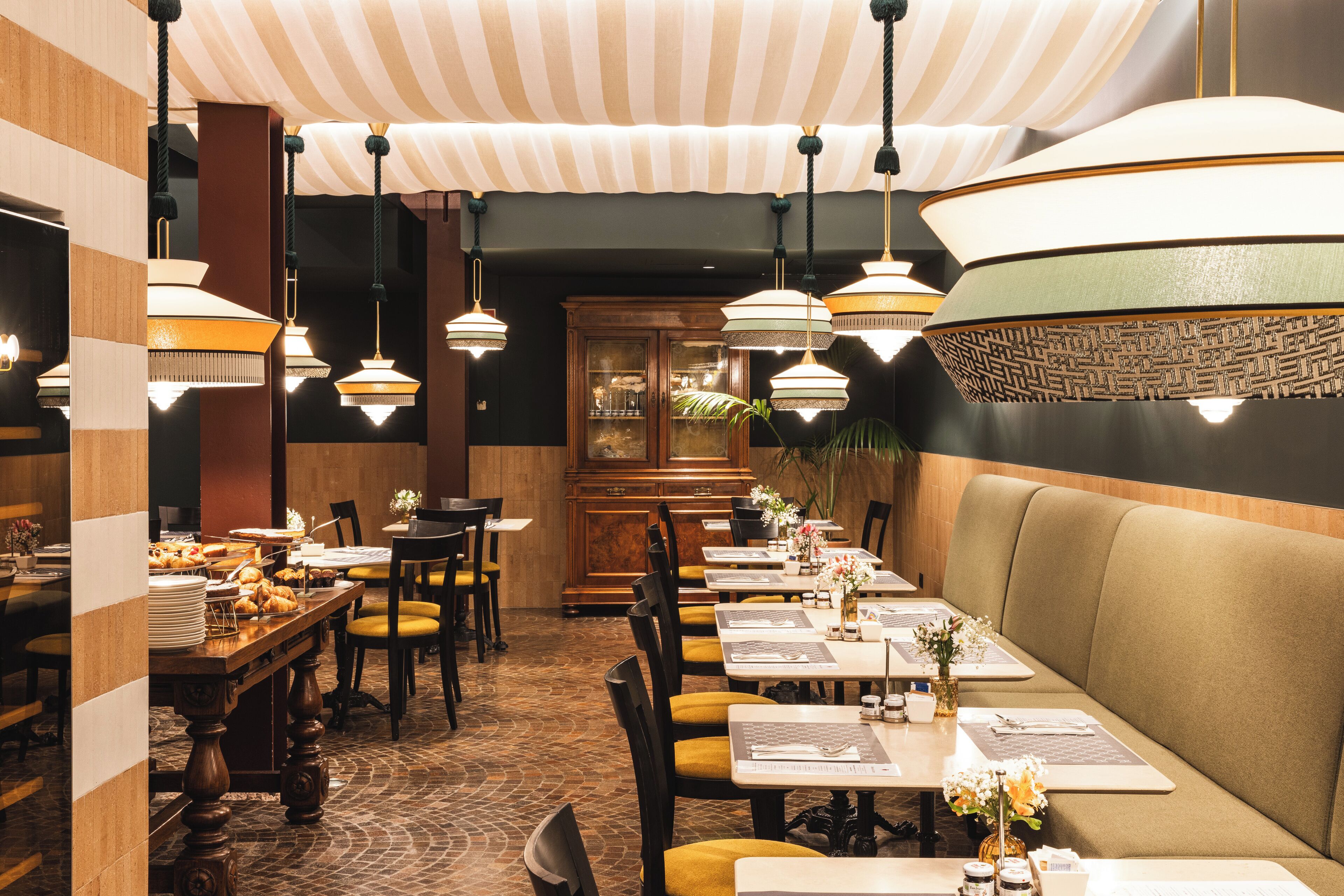 تناول الطعام