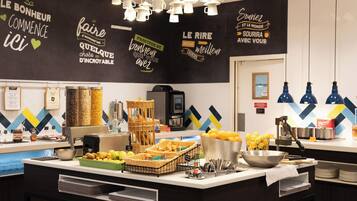 Dagelijks ontbijtbuffet (EUR 18 per persoon)