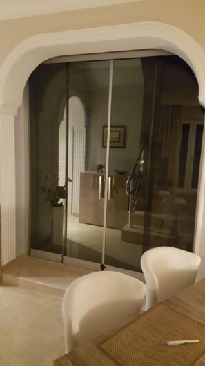 منطقة الجلوس في الردهة