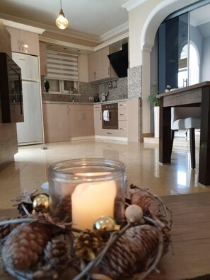 فيلا - منظر لملعب الجولف | مطبخ خاص | ثلاجة، ميكروويف، فرن