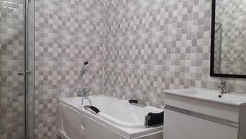 Free toiletries, towels