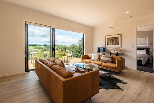 PUTAKI BAY - TUI VILLA | Be My Guest