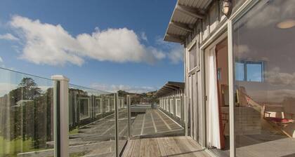 Coro Beach Haven - Hahei Holiday Home