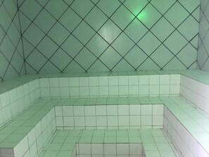 Een sauna, lichaamsbehandelingen