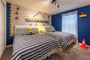 5 slaapkamers, een strijkplank/strijkijzer, reisbedje, wifi