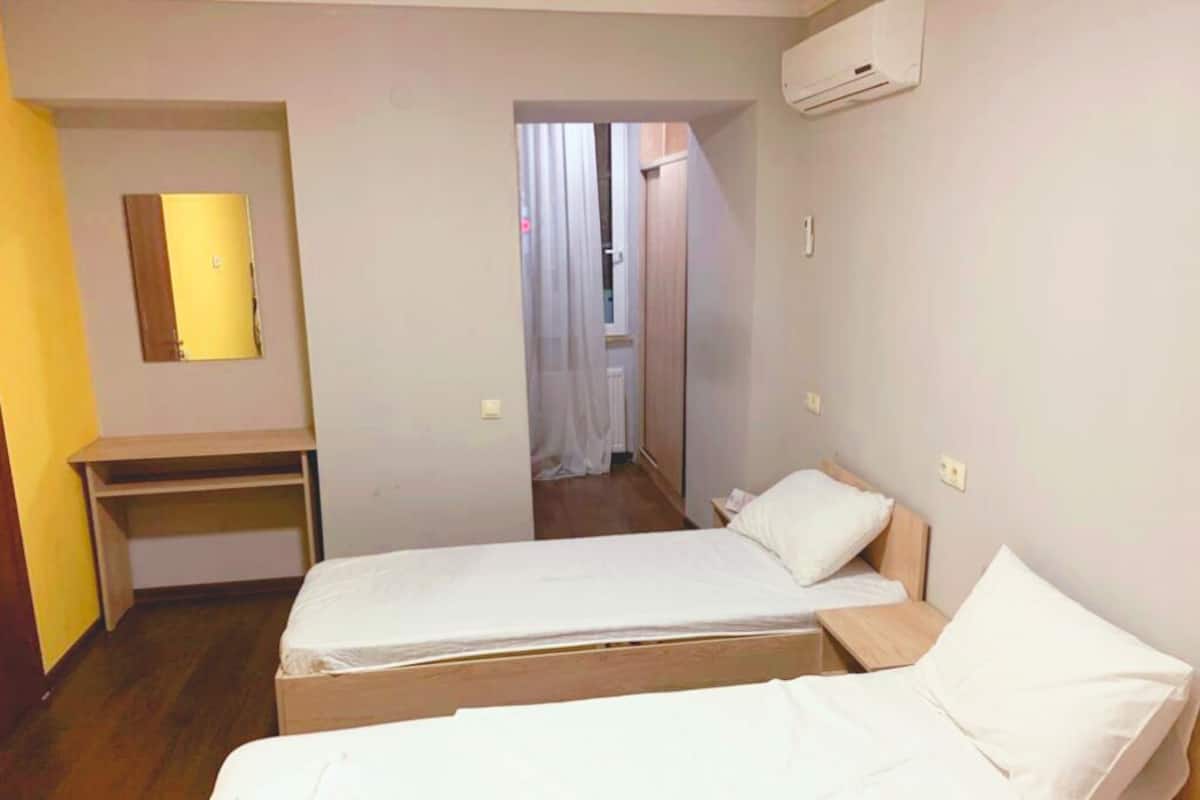 Standard Triple Room | Soundproofing, iron/ironing board, free WiFi, bed sheets