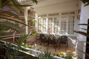 Terrace/patio - Bon Voyage  (Tbilisi)
