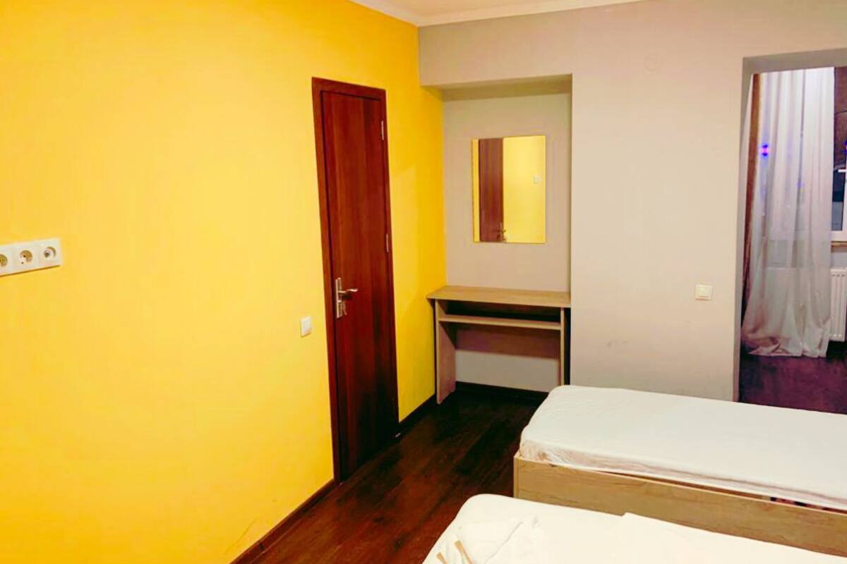 Standard Triple Room | Soundproofing, iron/ironing board, free WiFi, bed sheets