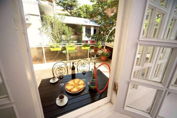 Daily continental breakfast (GEL 20 per person) - Bon Voyage (Tbilisi)