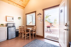 Living area - Gooseberry Lodges (Hurricane)