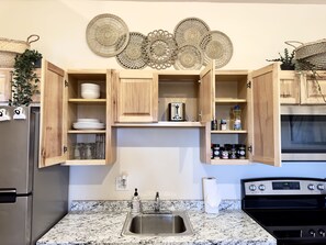 Premier Cabin | Private kitchen | Microwave, coffee/tea maker, freezer, dining tables - Gooseberry Lodges (Hurricane)