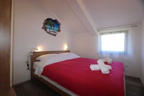 2 makuuhuonetta, ilmainen Wi-Fi, vuodevaatteet