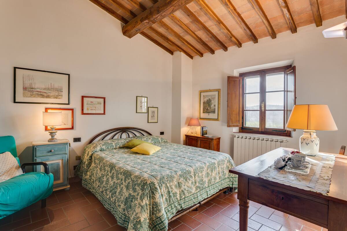 Apartamento, 5 habitaciones | Escritorio, sistema de insonorización, cunas gratuitas y wifi gratis