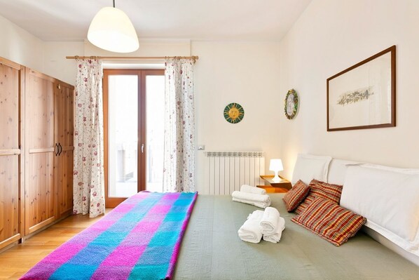 2 habitaciones, tabla de planchar con plancha y wifi 