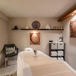 Couples treatment room(s), body treatments, aromatherapy