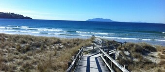 Omaha Harbour Views-Special Rates Feb/Mar  HOUSE OVERLOOKS  INLET & GOLF COURSE