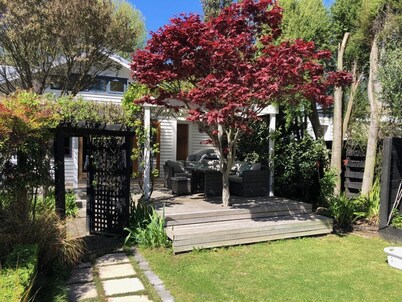 Character Villa in the heart of Blenheim