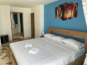 Deluxe Double Room | Minibar, individually decorated, individually furnished - Aparta Hotel Isla Magica (Coveñas)