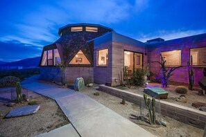 Interior detail - Palm Springs Retreat with Amazing Views (Palm Springs)
