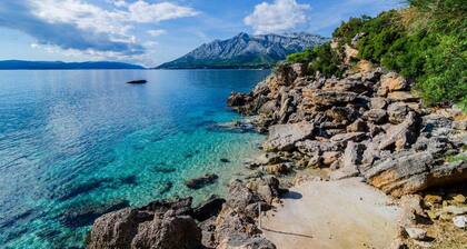 Villa Sea Edge - Villa mit 3 Schlafzimmern, Meerblick und Privatstrand