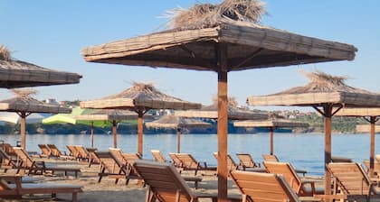 5 Schlafzimmer Luxusvilla in ruhiger Lage, mit privatem Pool in Strandnähe