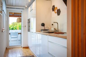 Kühlschrank, Herdplatte, Geschirrspüler