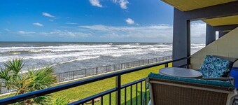 Beautiful View of the Atlantic Ocean from your balcony