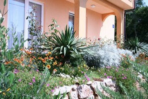 Exterior detail - Apartment Rogic-Polje (35983-A1) (Silo - island Krk)