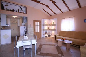 TV - Apartment Rogic-Polje (35983-A1) (Silo - island Krk)