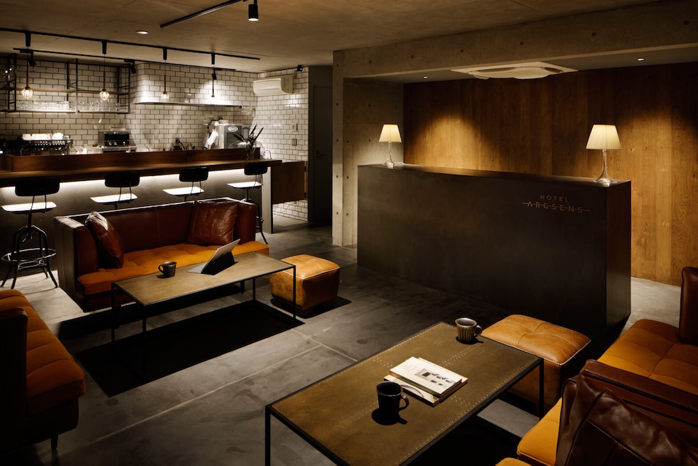 HOTEL ARCSENS by null