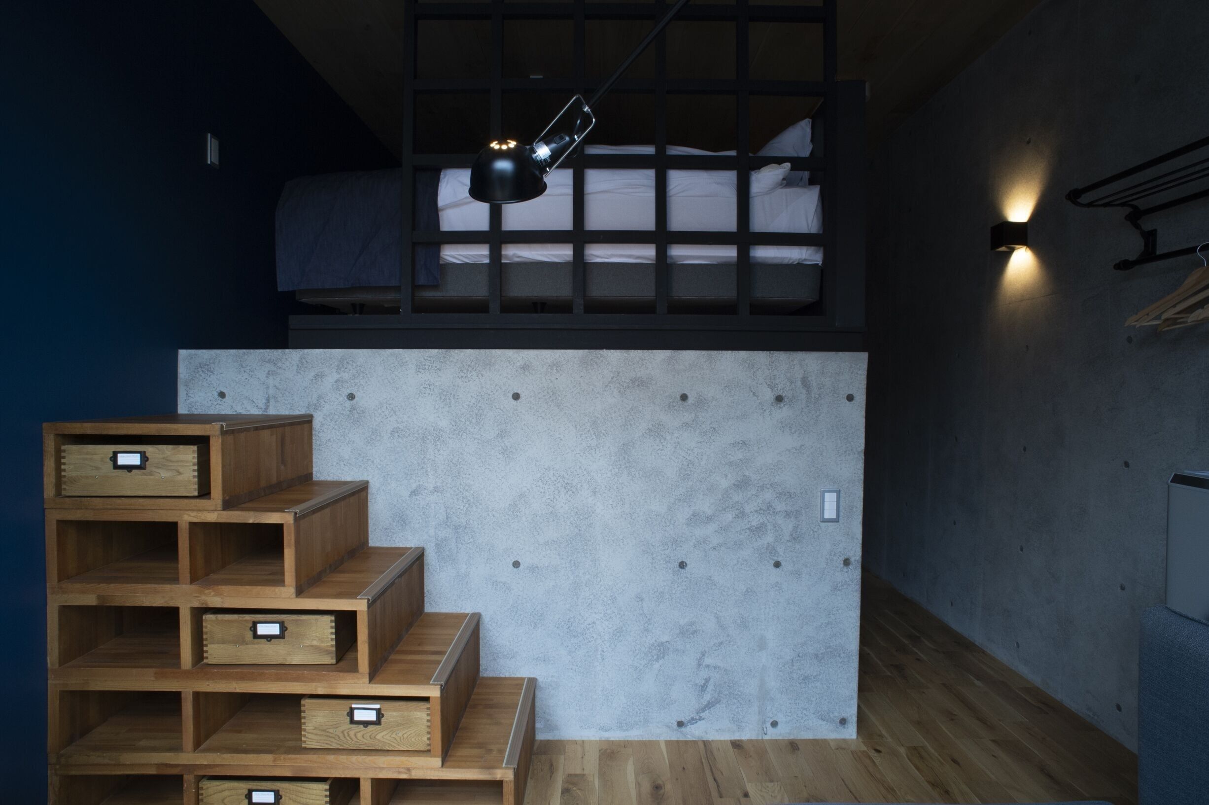 superior quatro room | desk, free wifi, bed sheets