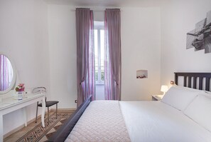 3 chambres, fer et planche à repasser, Wi-Fi gratuit, draps fournis