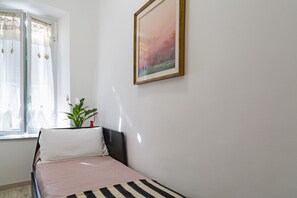 3 camere, ferro/asse da stiro, Wi-Fi gratuito, lenzuola