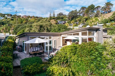 ONETANGI SEAVIEWS | Be My Guest