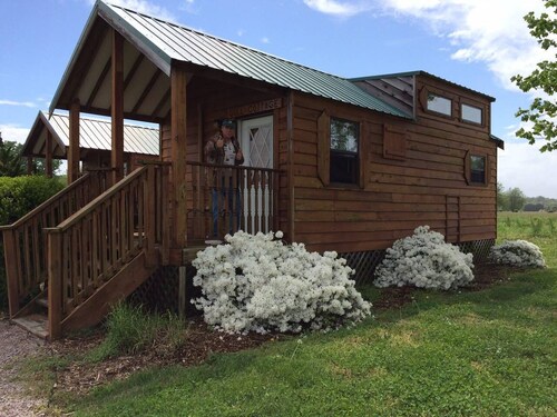 "Gull Cottage" Charming Tiny House on Chesapeake Bay-Boat Launch/Slip included