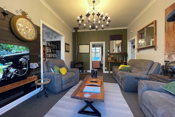 Cozy Lounge