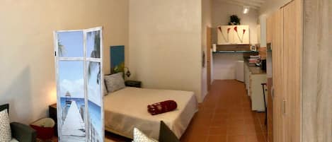 1 chambre, fer et planche à repasser, Wi-Fi gratuit, draps fournis