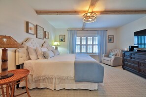 3 bedrooms, bed sheets