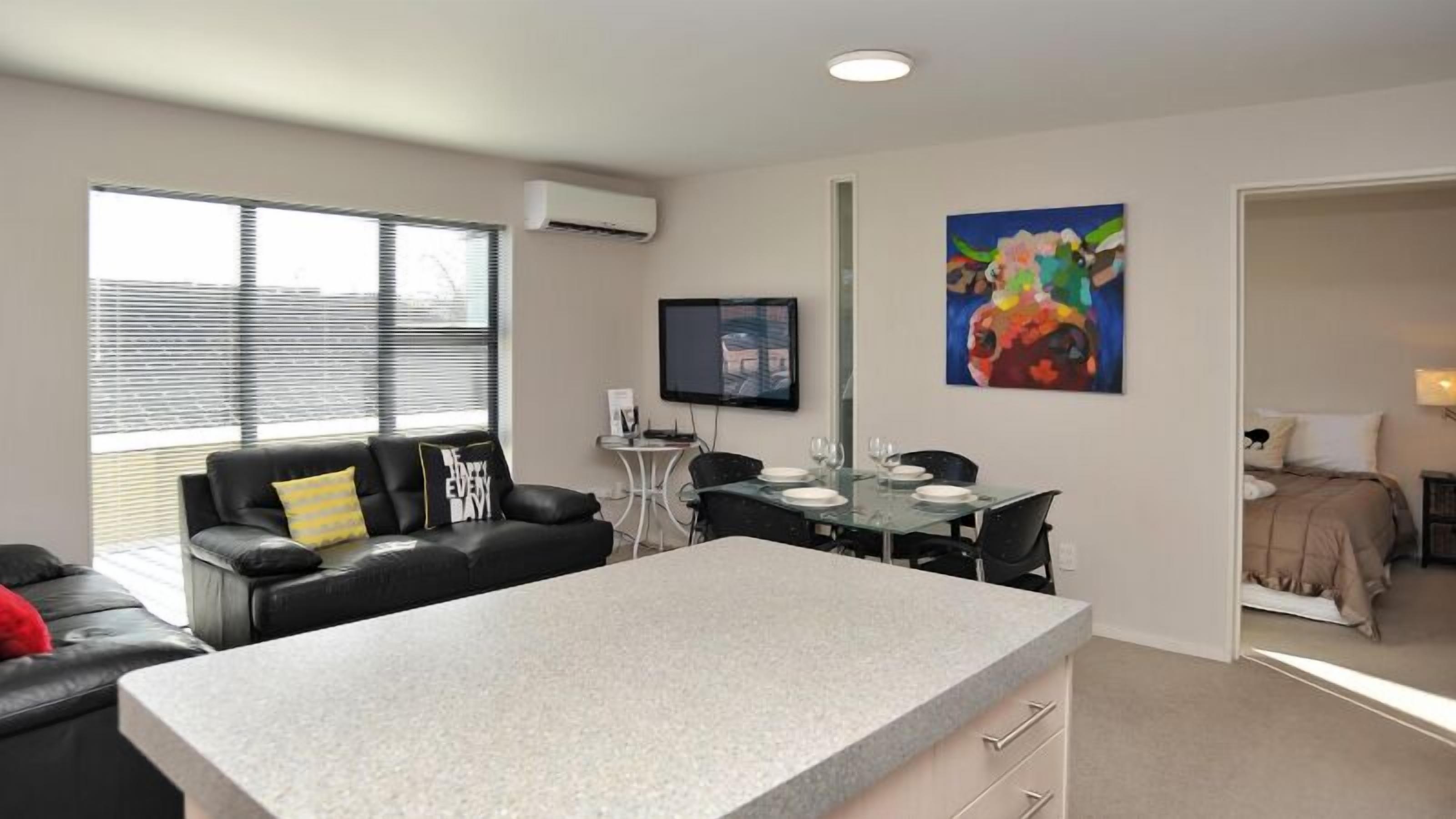 2 chambres, fer et planche à repasser, Wi-Fi gratuit, draps fournis