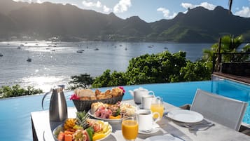 Frukostbuffé varje dag (XPF 3300 per person)