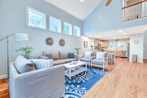 Smart TV, fireplace, DVD player, books