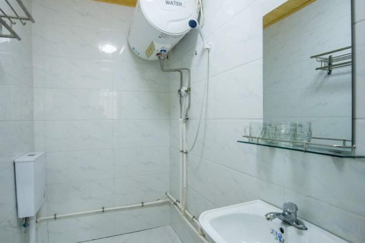 Shower, free toiletries, hair dryer (on request), slippers