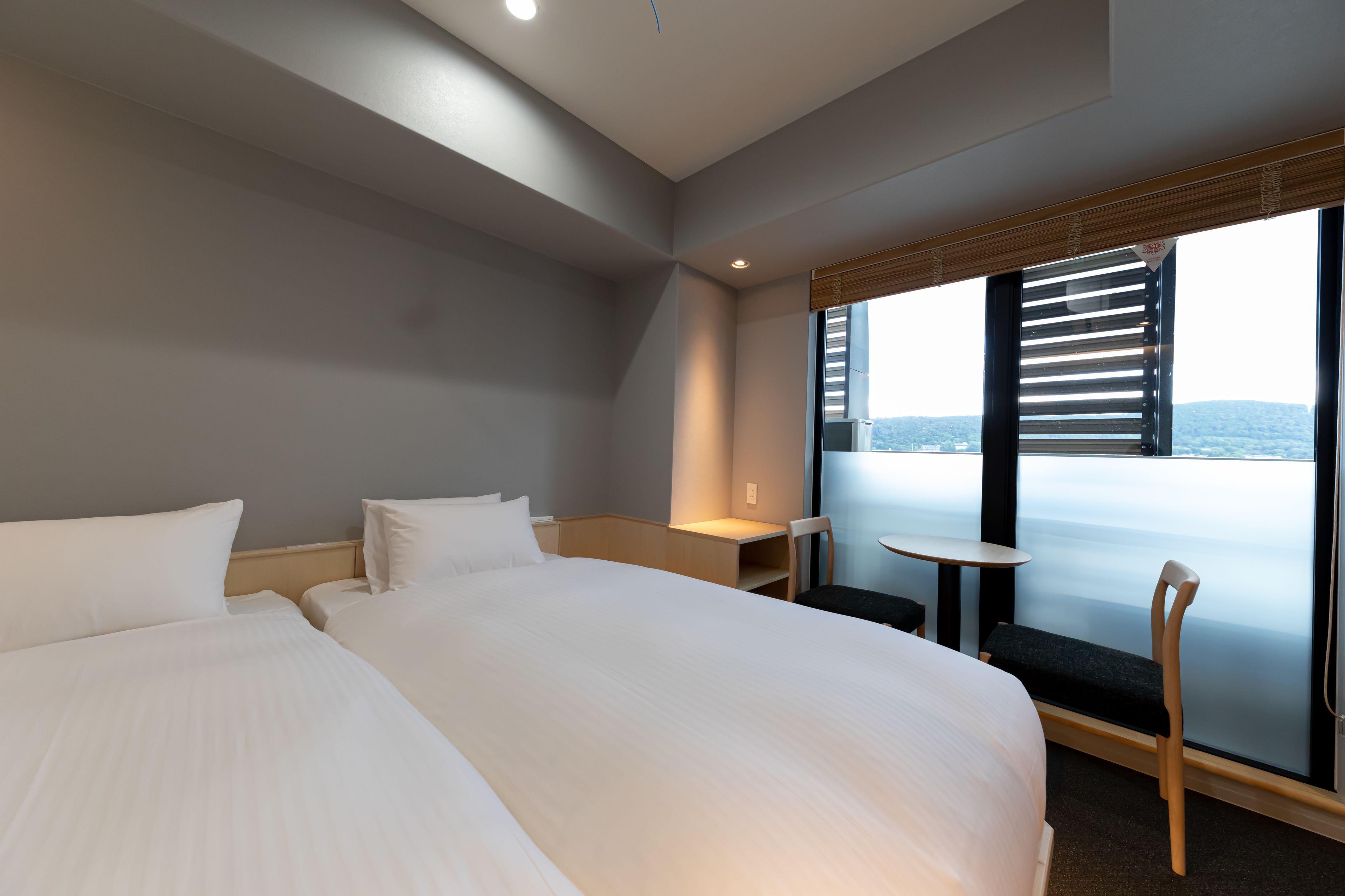 1 bedroom, desk, free wifi, bed sheets