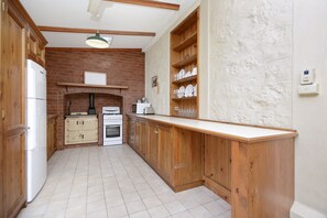 Fridge, microwave, oven, dishwasher - Rothesay  at Port Elliot  Horseshoe Bay,  Heritage (Port Elliot)