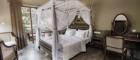 Chambre Deluxe, vue canal