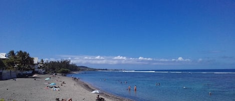 Beach nearby, sun-loungers